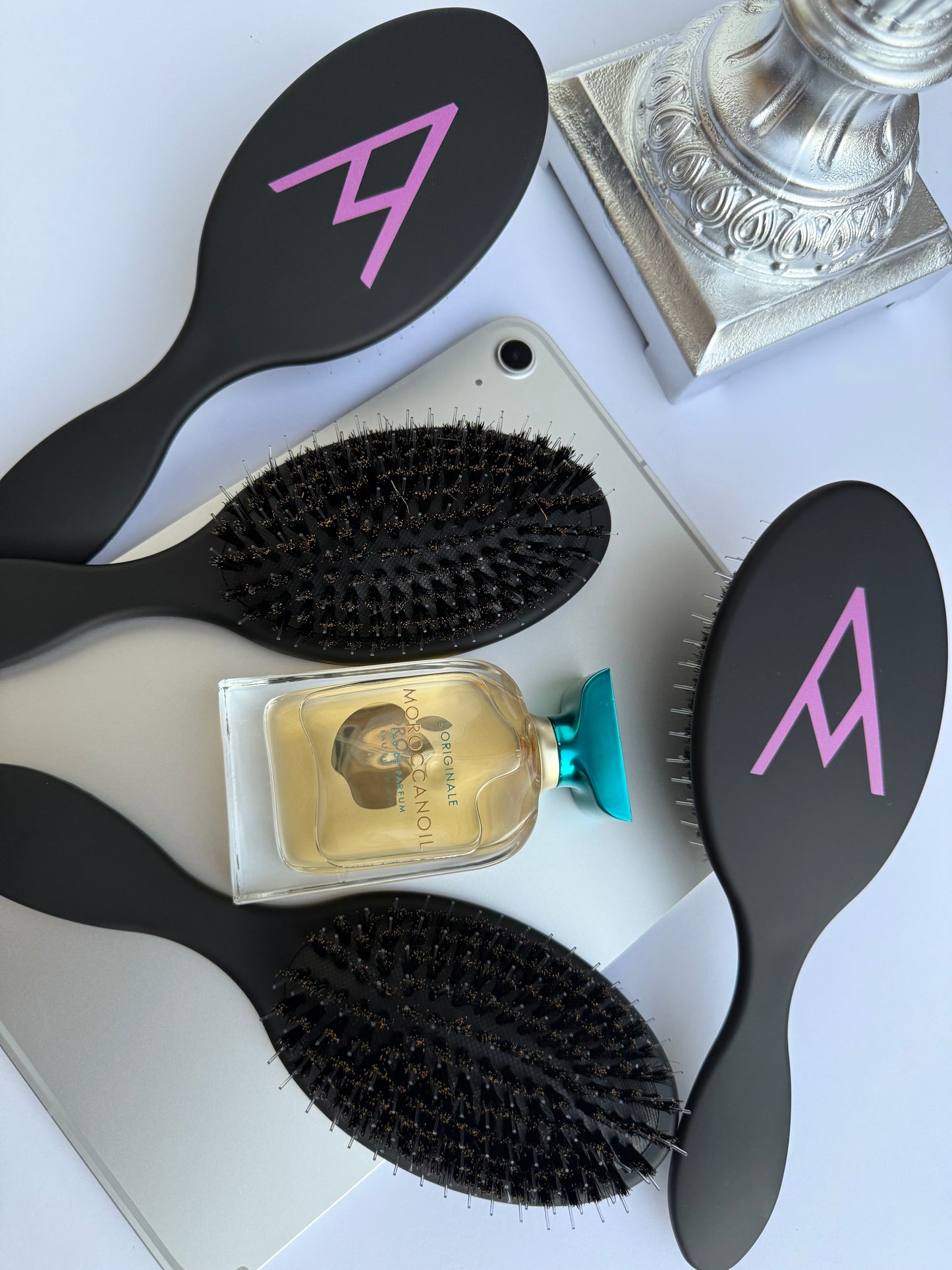 HAIR EXTENSIONS BRUSH